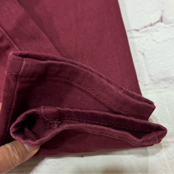 EARL JEANS “skinny ankle” fit Women’s  Burgundy Skinny Jeans size 2 GUC - Picture 14 of 16